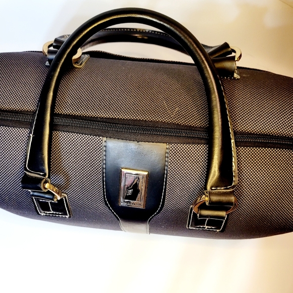 London Fog Oxford Style Cabin Bag Carry On Over Night Luggage Satchel Under Seat - Picture 3 of 12